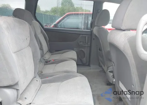 2010 Toyota Sienna Ce/Le from USA, damaged, VIN 5TDKK4CC4AS327418